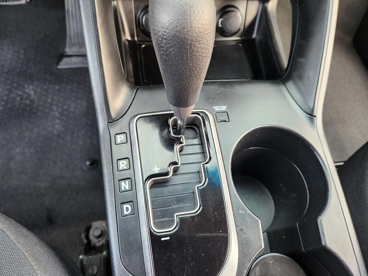 2012 Hyundai Tucson Certified $5995 AWD 4 Cyl. - Photo #21