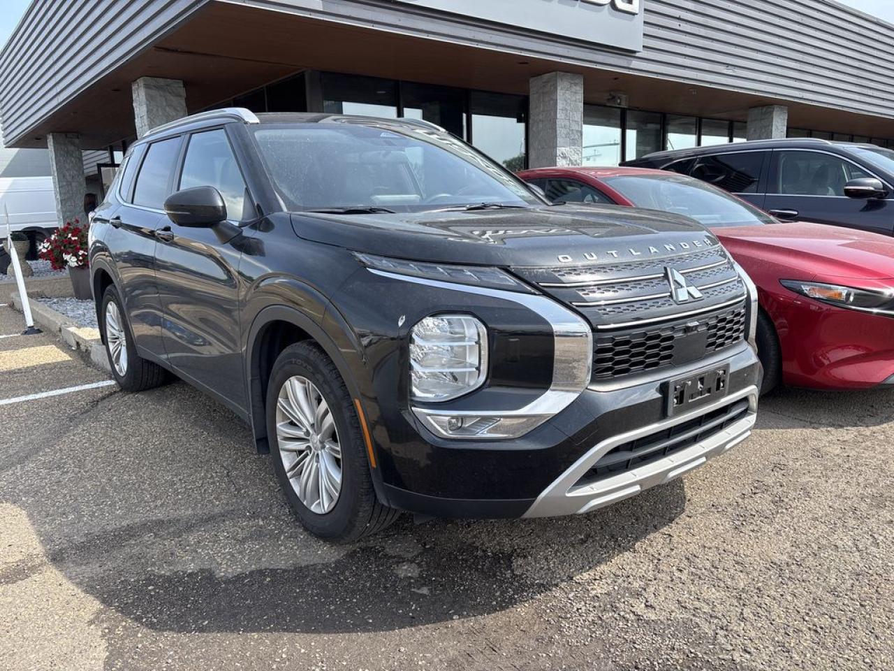 Used 2024 Mitsubishi Outlander SE for sale in Sherwood Park, AB
