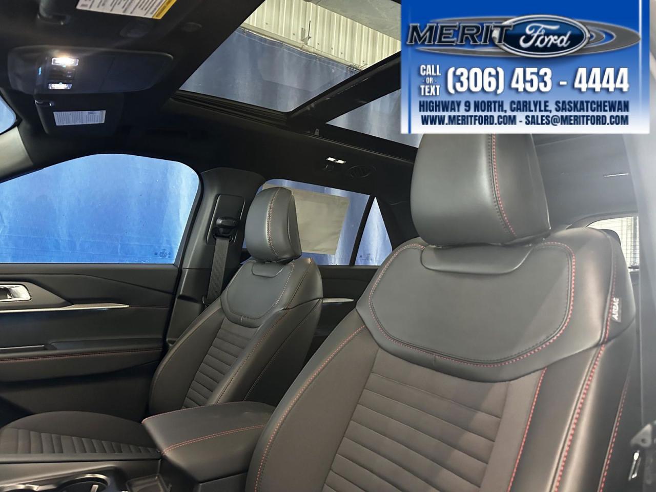 2025 Ford Explorer ST-Line - With Tow Package + Photo5