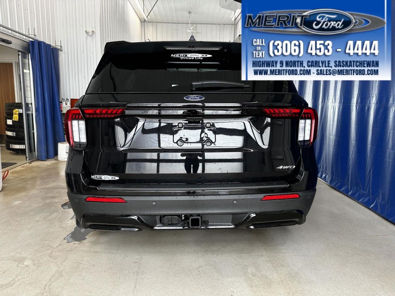 2025 Ford Explorer ST-Line - With Tow Package + Photo5