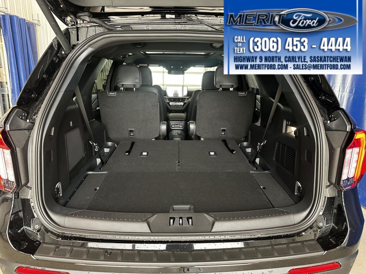 2025 Ford Explorer ST-Line - With Tow Package + Photo5