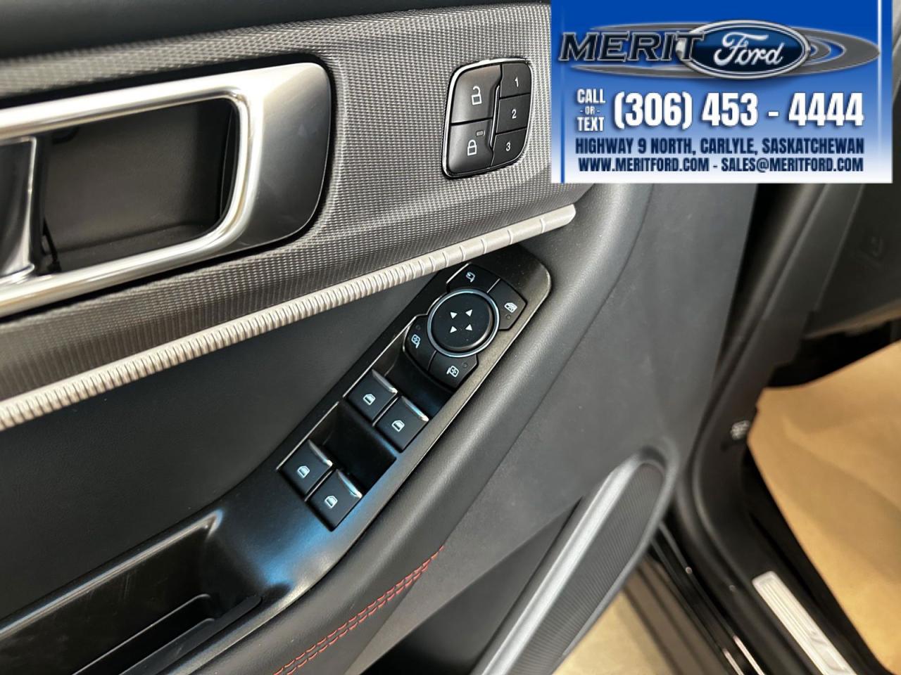 2025 Ford Explorer ST-Line - With Tow Package + Photo5