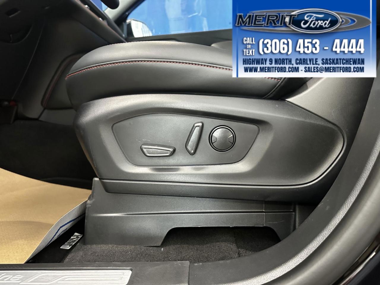 2025 Ford Explorer ST-Line - With Tow Package + Photo5
