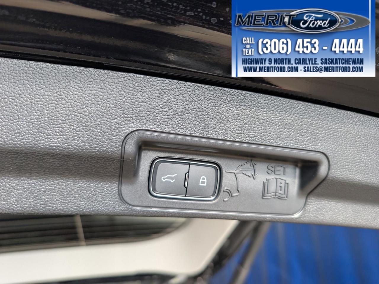 2025 Ford Explorer Active - 8 Seat, Remote Start+ Photo5