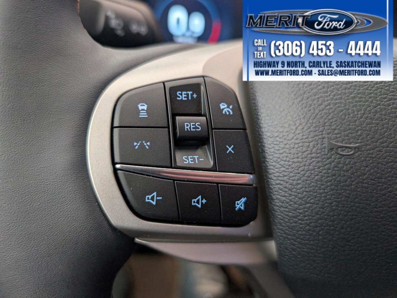 2025 Ford Explorer Active - 8 Seat, Remote Start+ Photo5