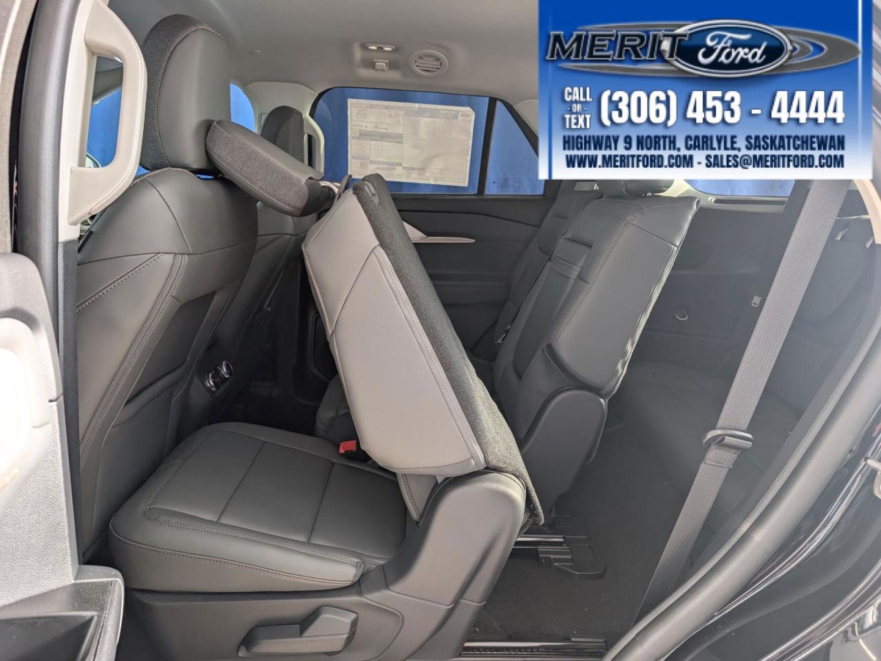 2025 Ford Explorer Active - 8 Seat, Remote Start+ Photo5