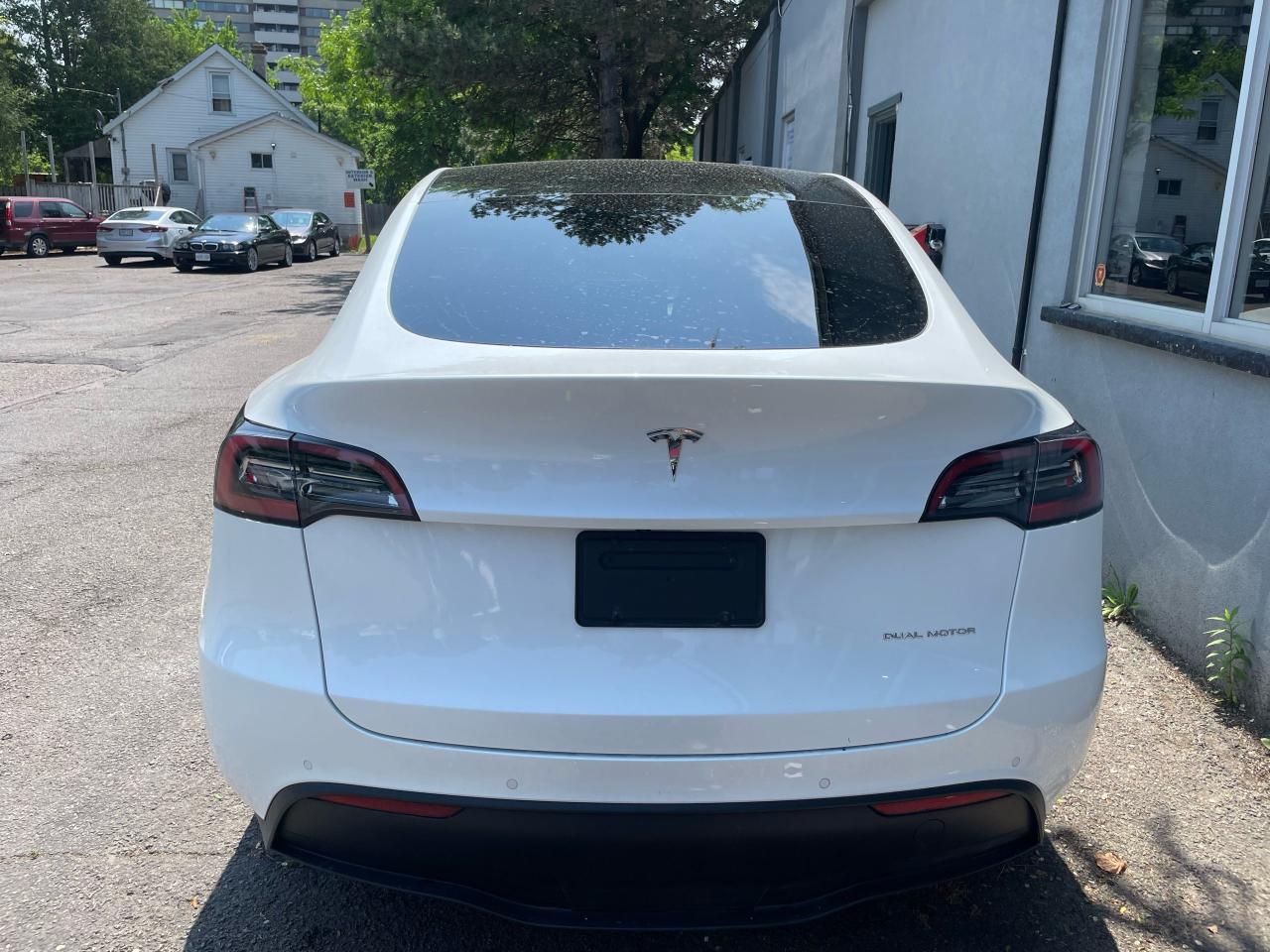 2022 Tesla Model Y LONG RANGE - Photo #4