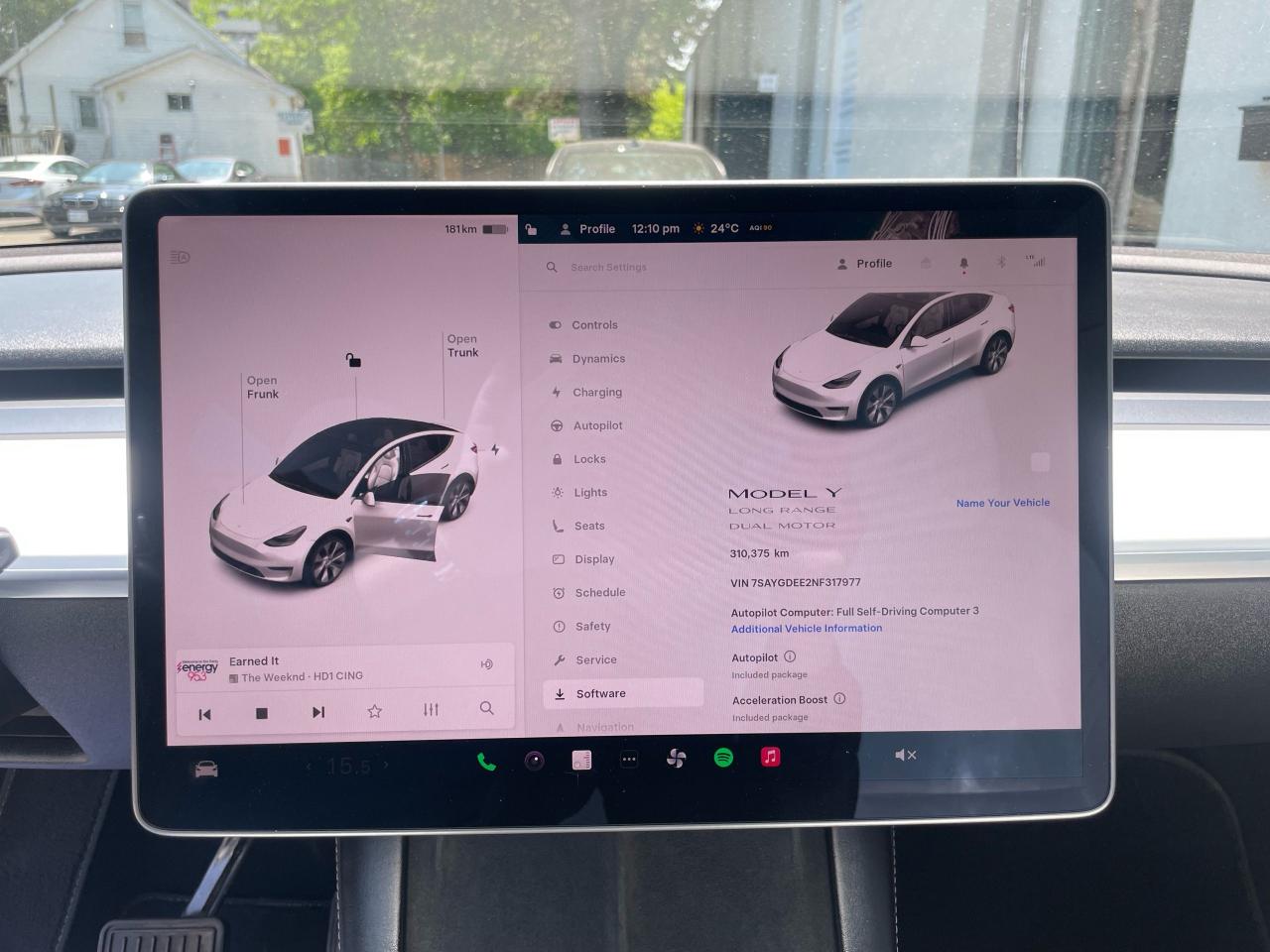 2022 Tesla Model Y LONG RANGE - Photo #11