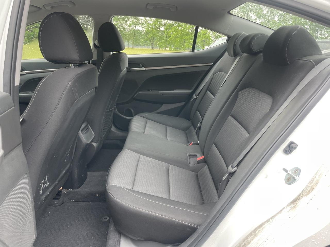 2017 Hyundai Elantra LE - Photo #11
