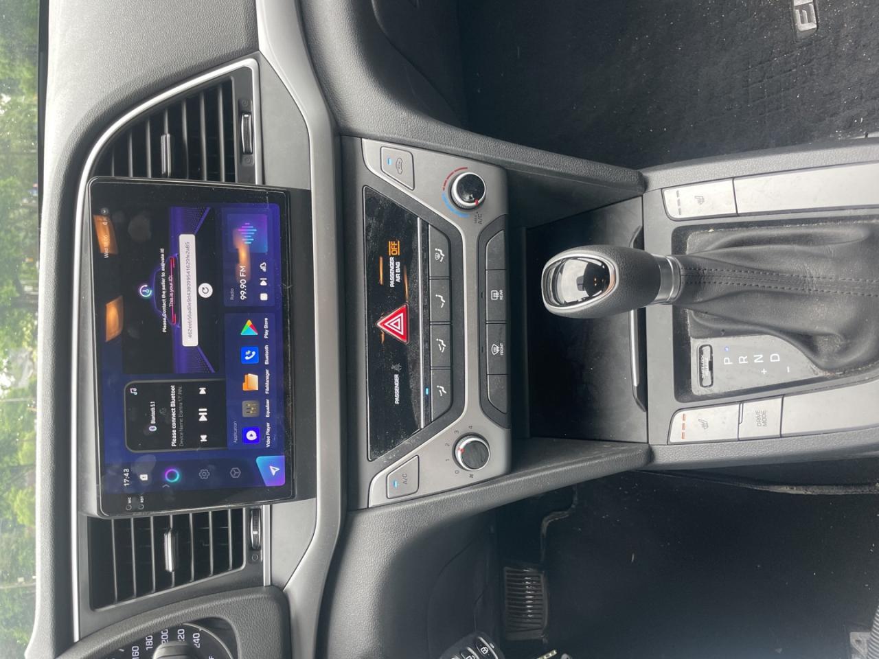 2017 Hyundai Elantra LE - Photo #13