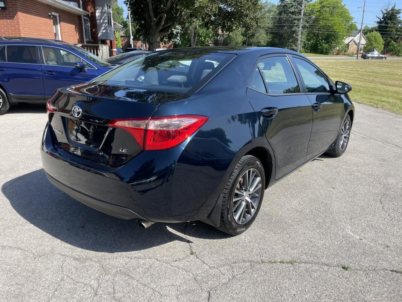 2017 Toyota Corolla LE - Photo #4