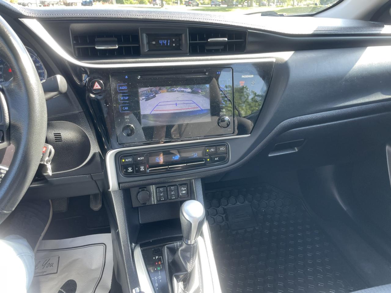 2017 Toyota Corolla LE - Photo #11