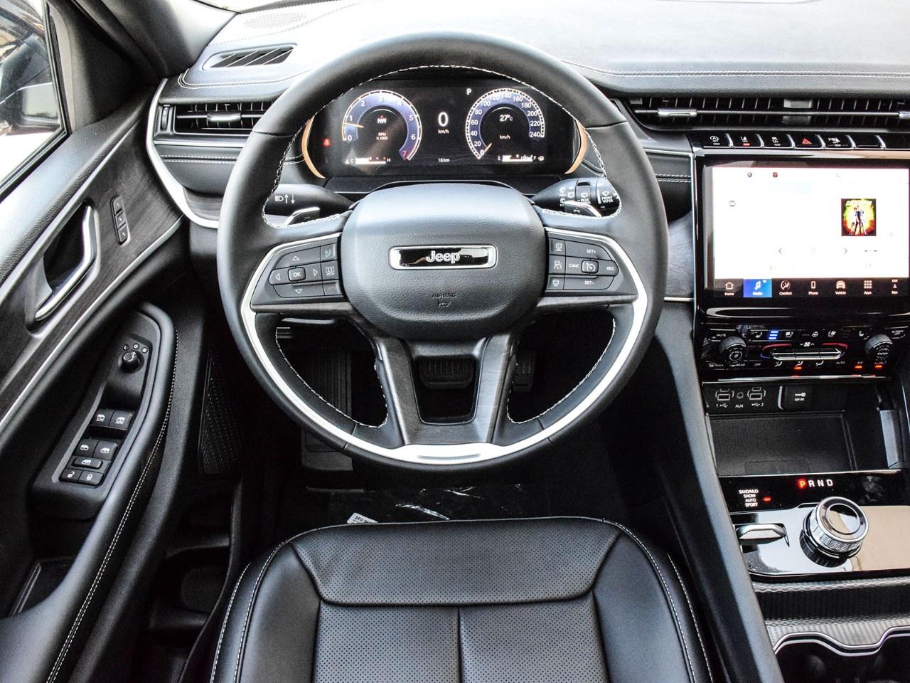 2025 Jeep Grand Cherokee L Limited 4x4 Photo