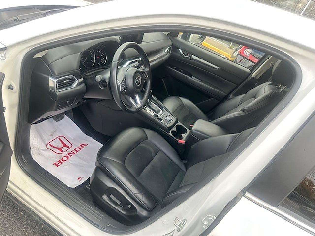 2023 Mazda CX-5 GS Photo4