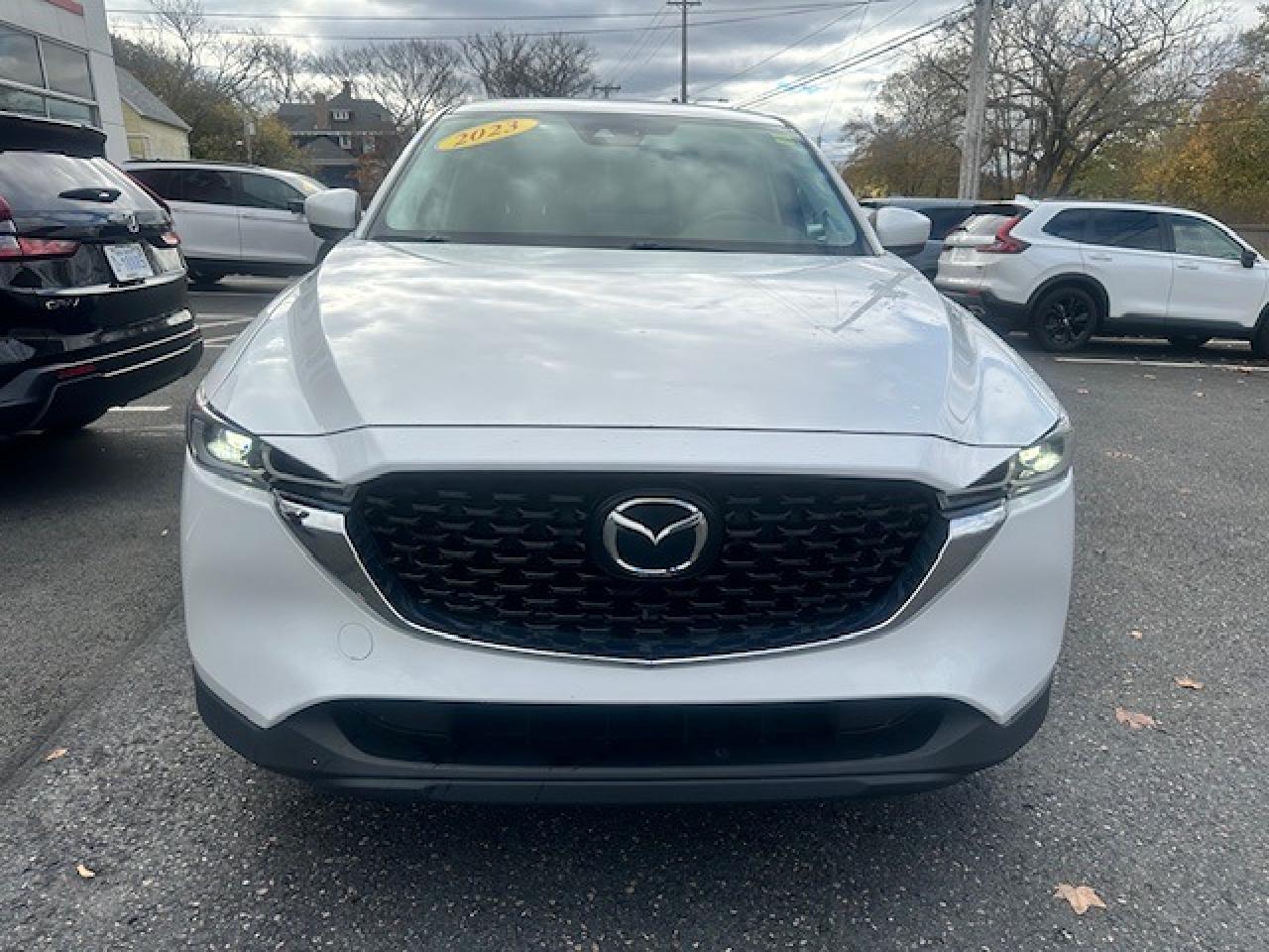 2023 Mazda CX-5 GS Photo3