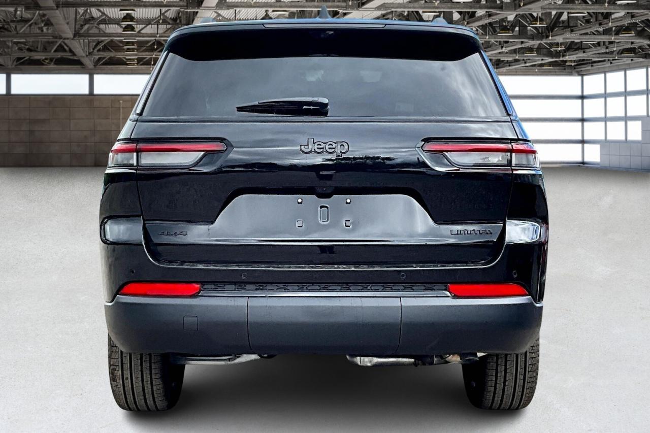 2025 Jeep Grand Cherokee L LIMITED | Black App Pkg | Pano Roof | LuxTech 2 Photo3