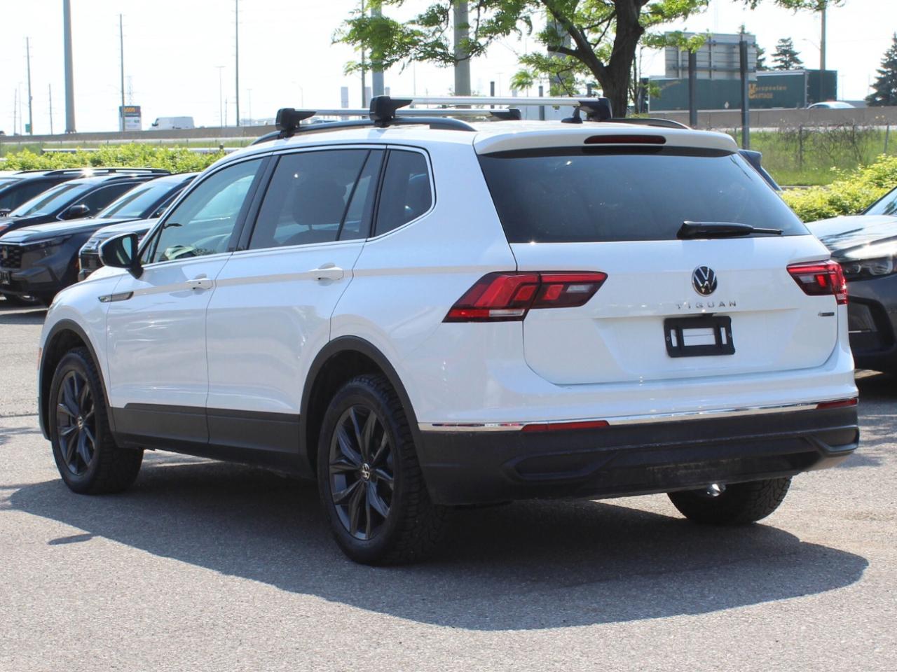 2023 Volkswagen Tiguan 2.0L Comfortline! 4MOTION! Sunroof Pkg! Photo3