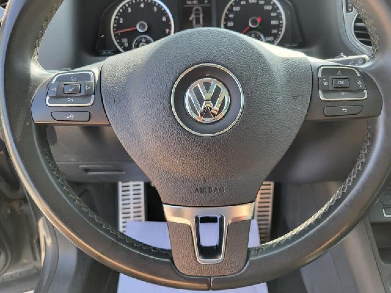 2017 Volkswagen Tiguan Wolfsburg Edition Photo11
