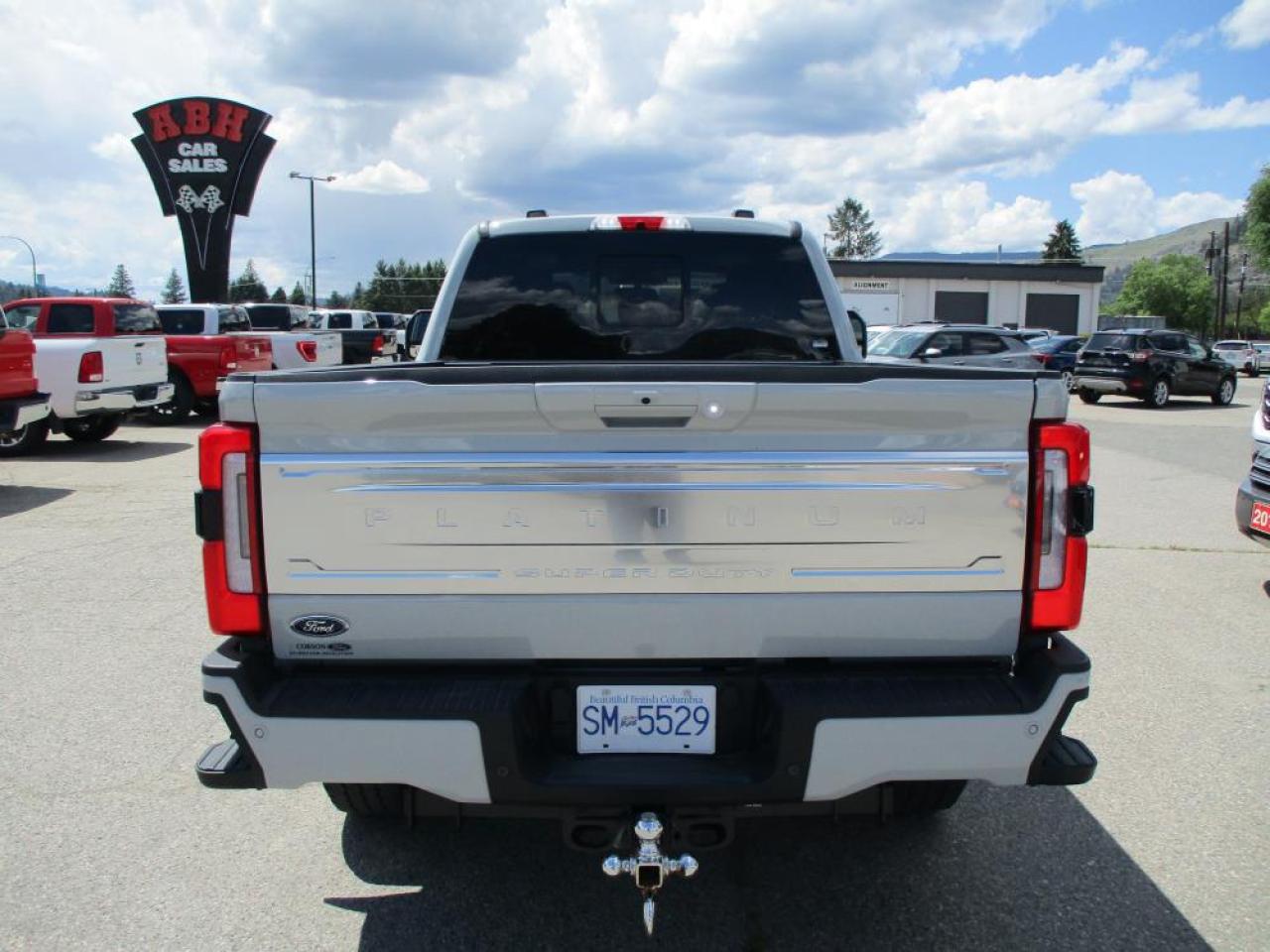 2025 Ford F-350 SD CREW PLATINUM PLUS H.O. Photo2