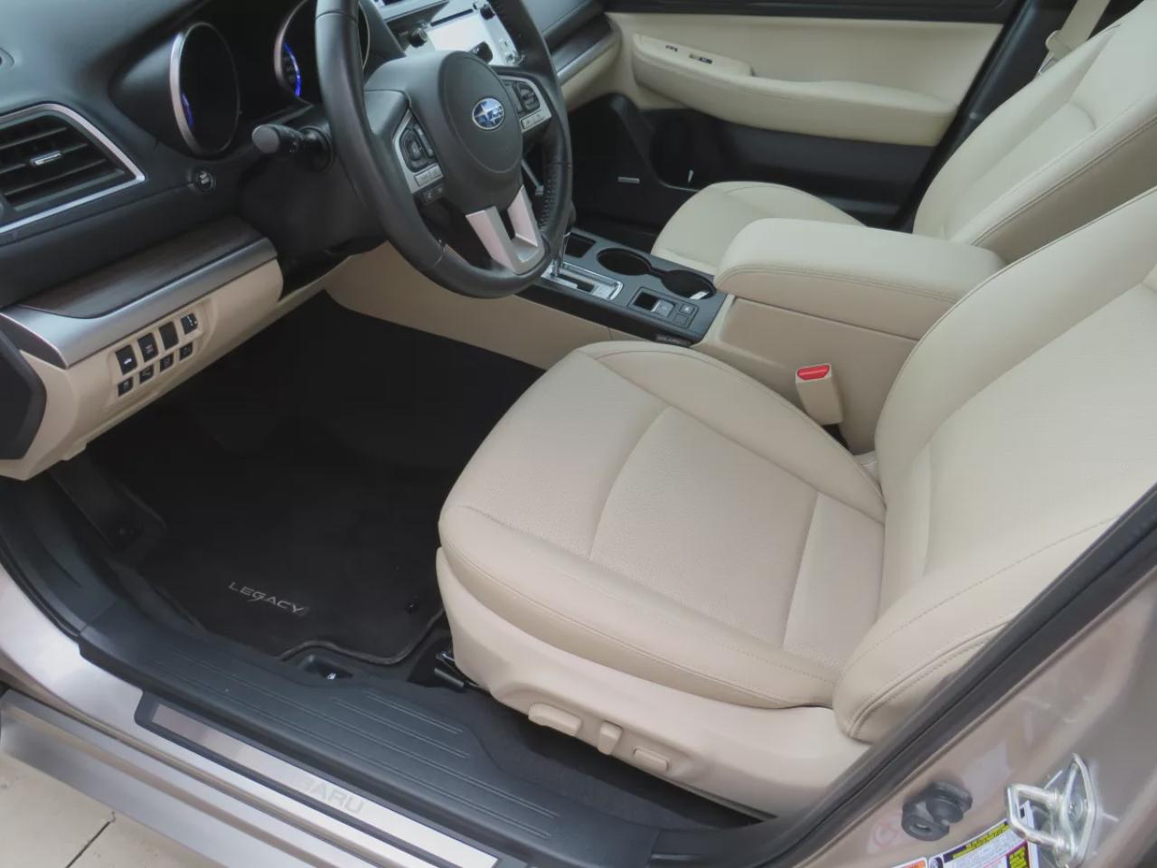 2016 Subaru Legacy 3.6R w/Limited & Tech Pkg (**LOW KM!!**CLEAN TITLE/NO ACCIDENTS!!**SAFETY/CERTIFIED!!**AWD**ALLOY RIMS**LEATHER**NAVIGATION**SUNROOF**HARMAN KARDON SOUND**REVERSE CAMERA**DUAL CLIMATE CONTROL**POWER SEATS**FRONT/REAR HEATED SEATS**DIGITAL TOUCHSCREEN**BLI Photo3