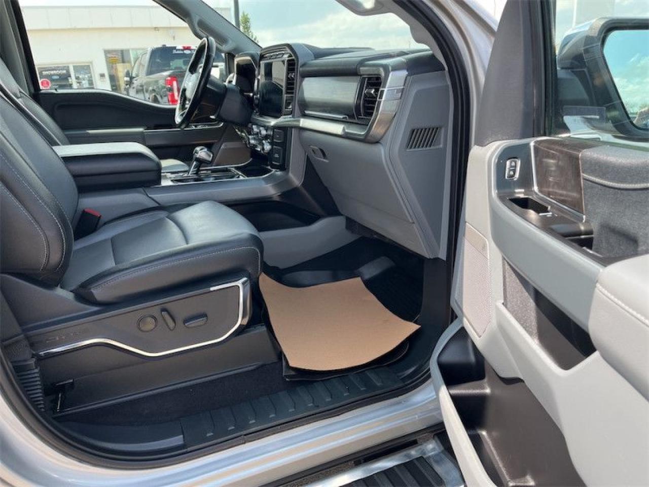 2023 Ford F-150 Lariat  - Leather Seats -  Cooled Seats Photo5