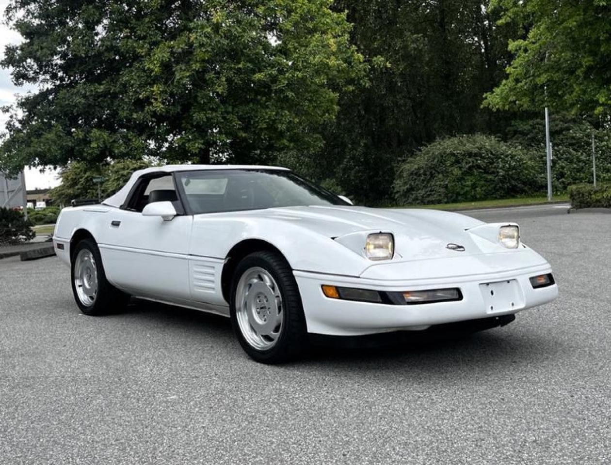 Used 1992 Chevrolet Corvette Convertible for sale in Burnaby, BC