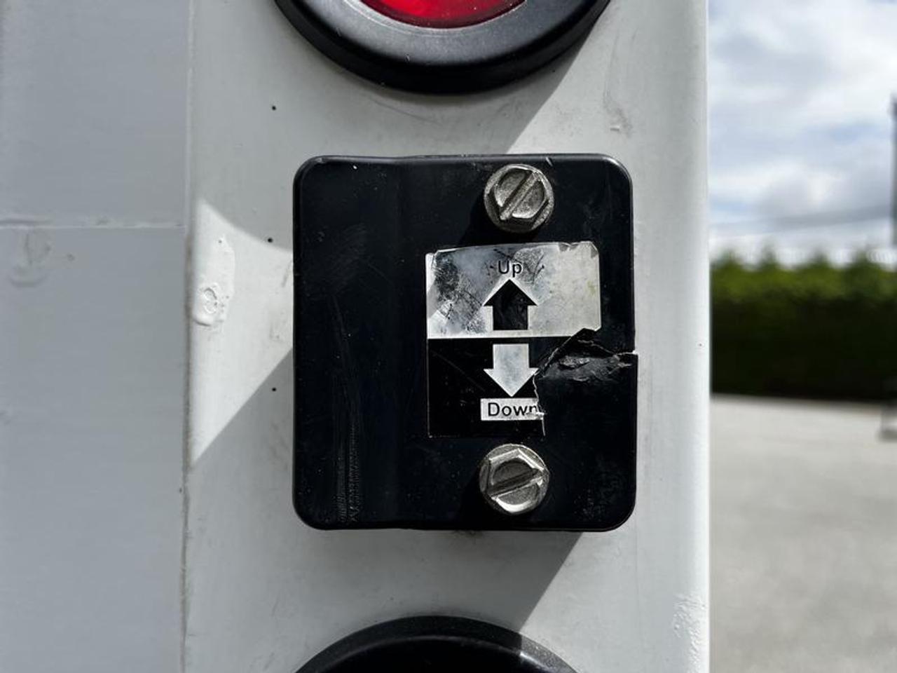 12643884