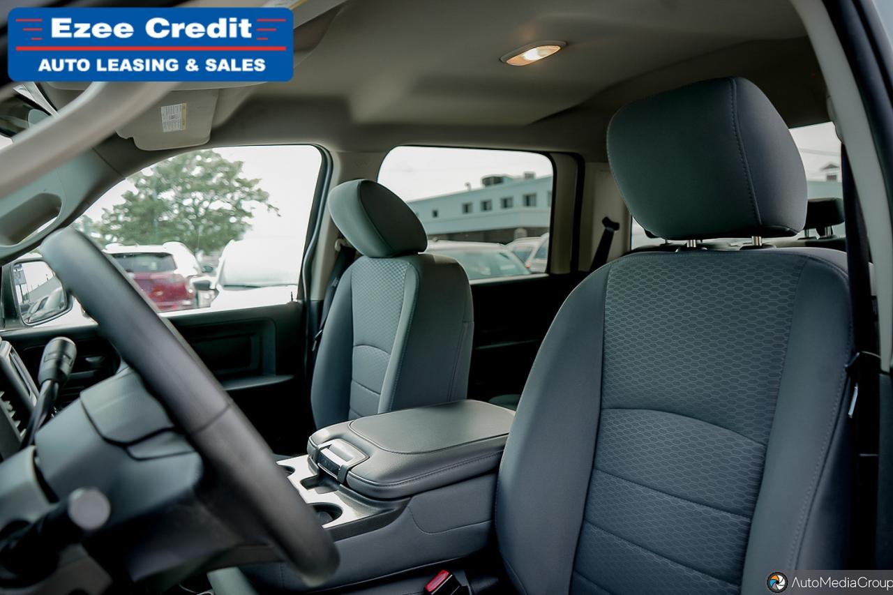 2017 RAM 1500 ST Photo12