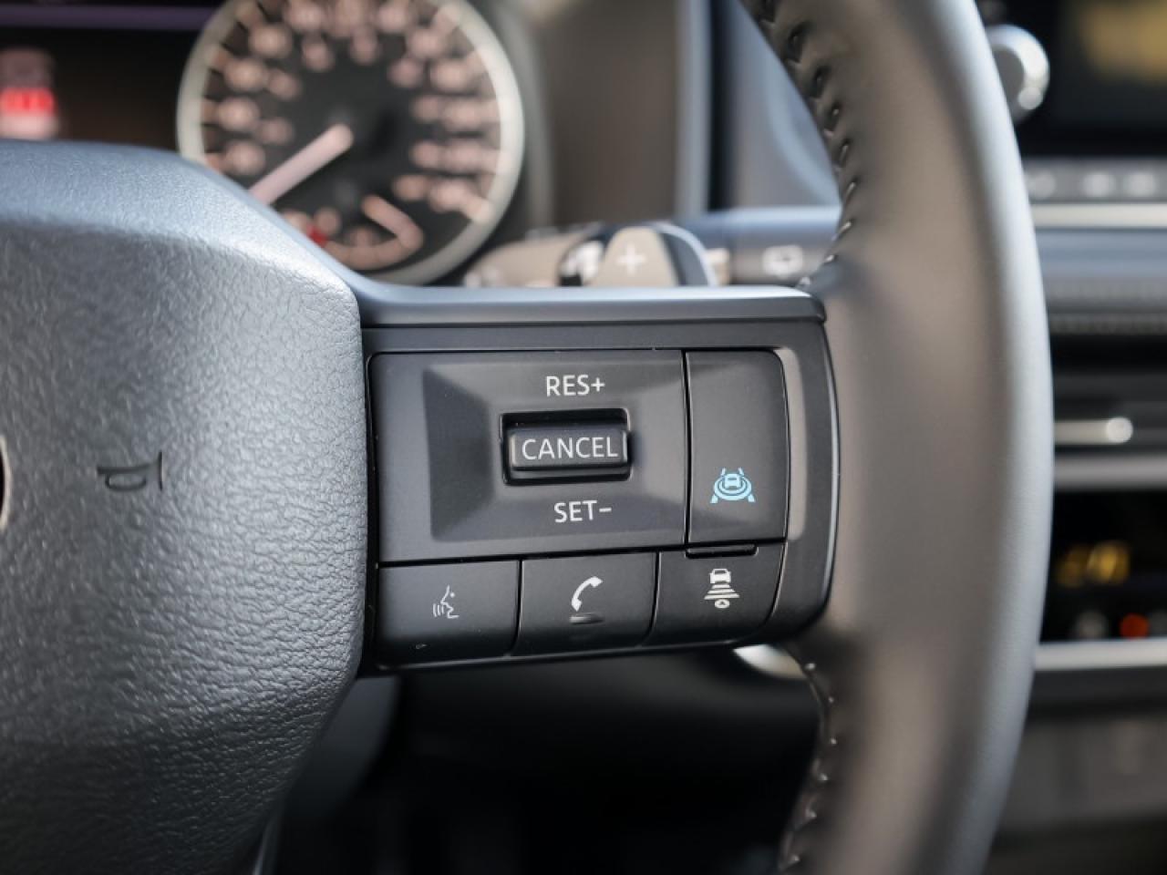 2025 Nissan Rogue Midnight Edition  - Moonroof Photo