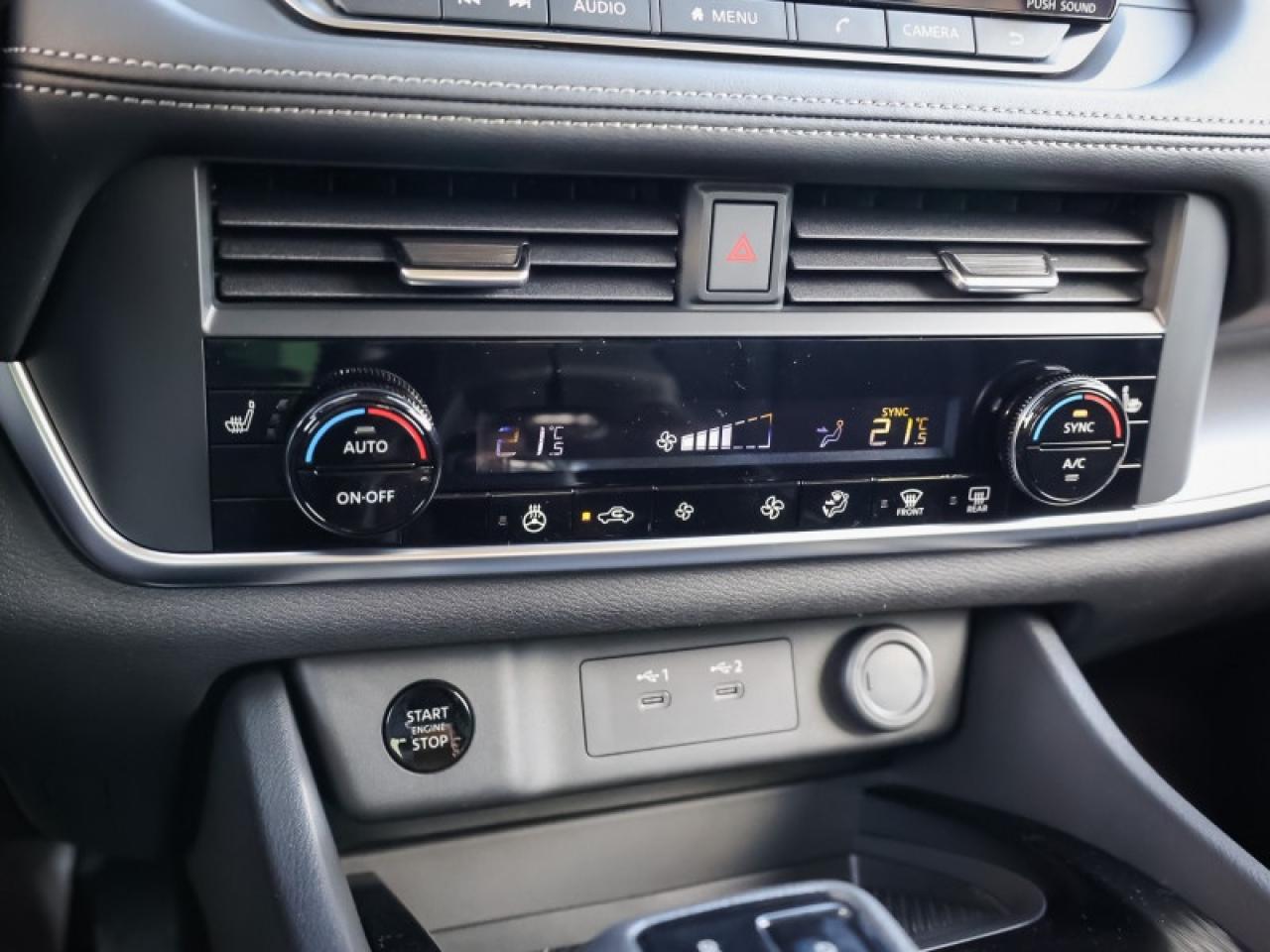 2025 Nissan Rogue Midnight Edition  - Moonroof Photo