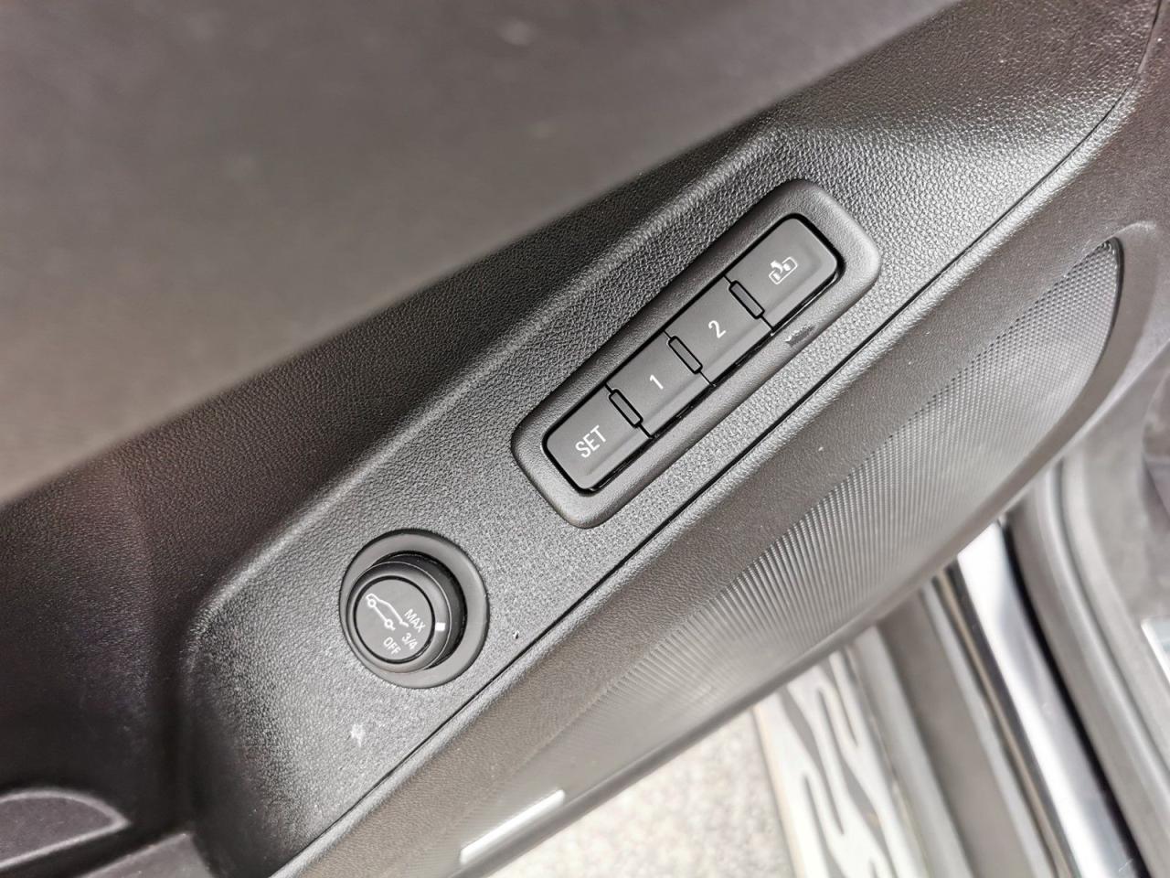 2018 Chevrolet Equinox Premier - Photo #11