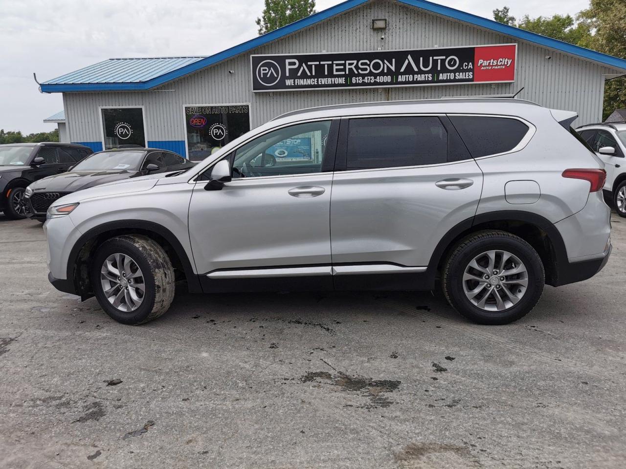 2019 Hyundai Santa Fe SE - Photo #2