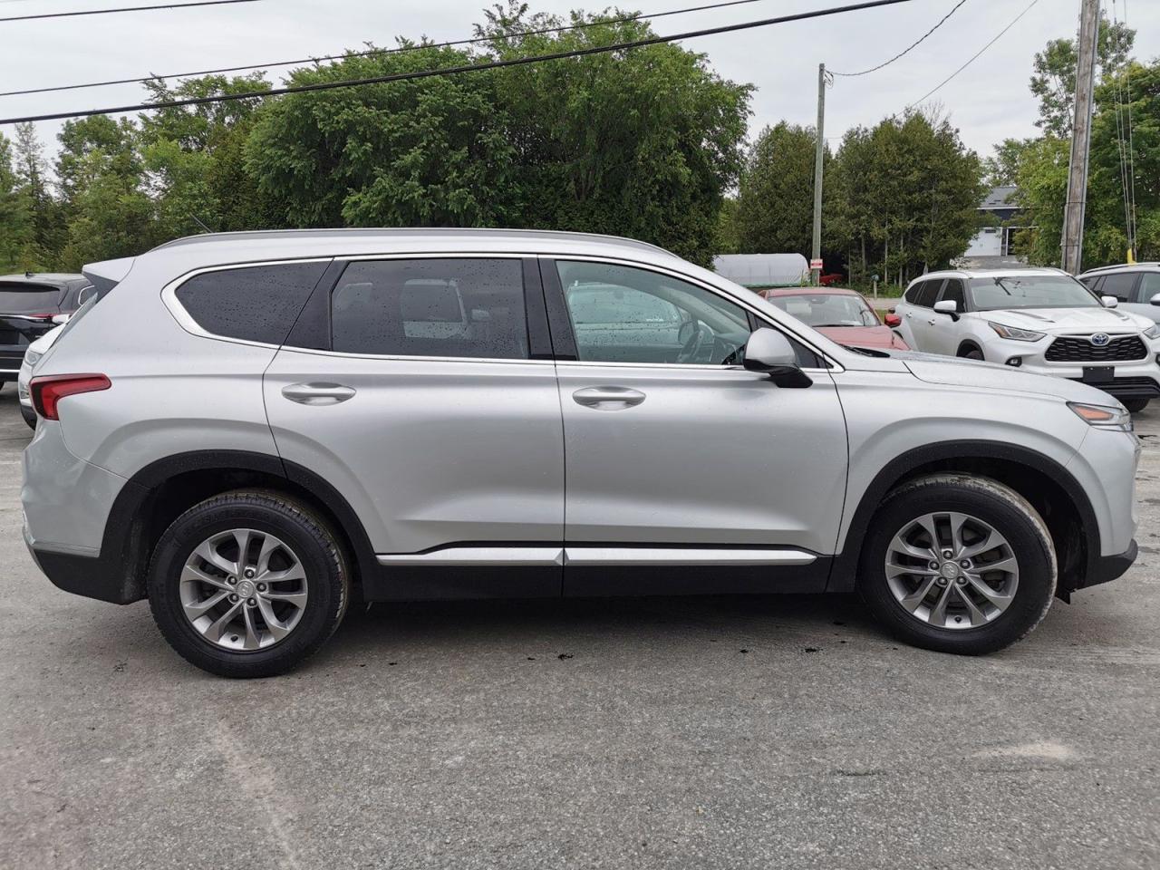 2019 Hyundai Santa Fe SE - Photo #6