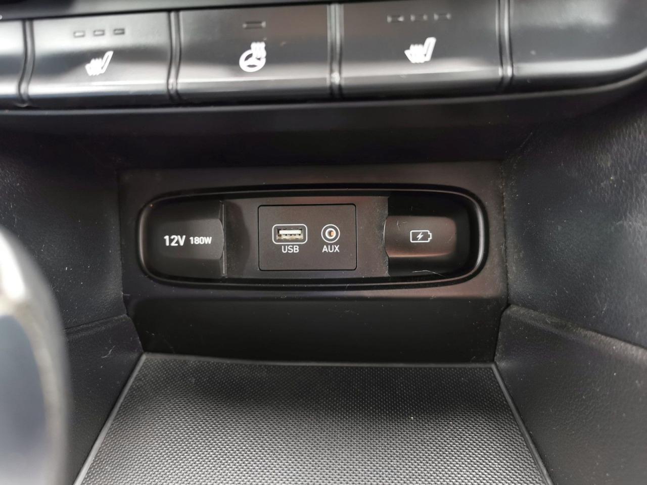 2019 Hyundai Santa Fe SE - Photo #16