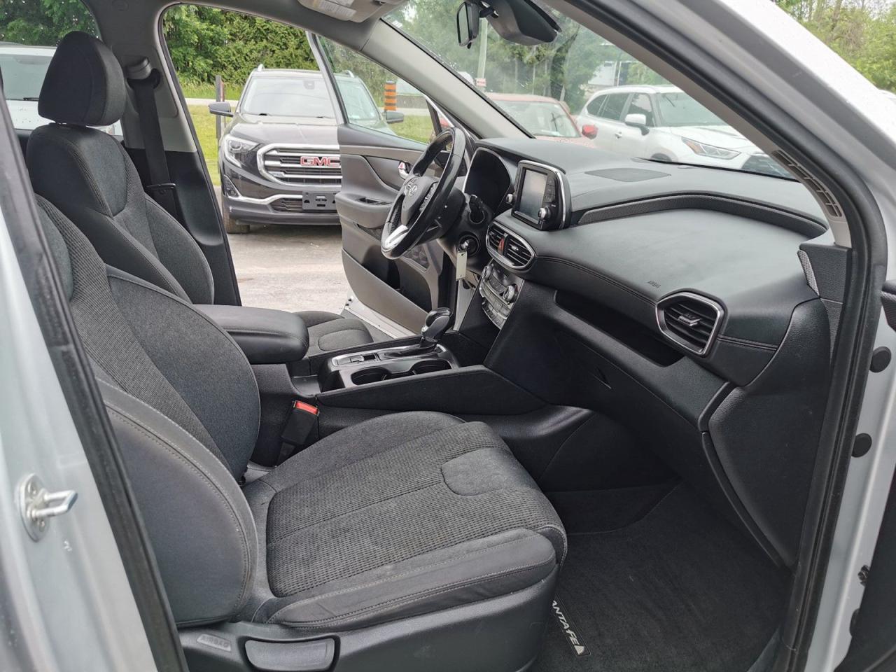 2019 Hyundai Santa Fe SE - Photo #26