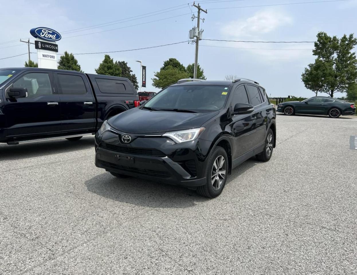 Used 2018 Toyota RAV4 FWD LE for sale in Watford, ON