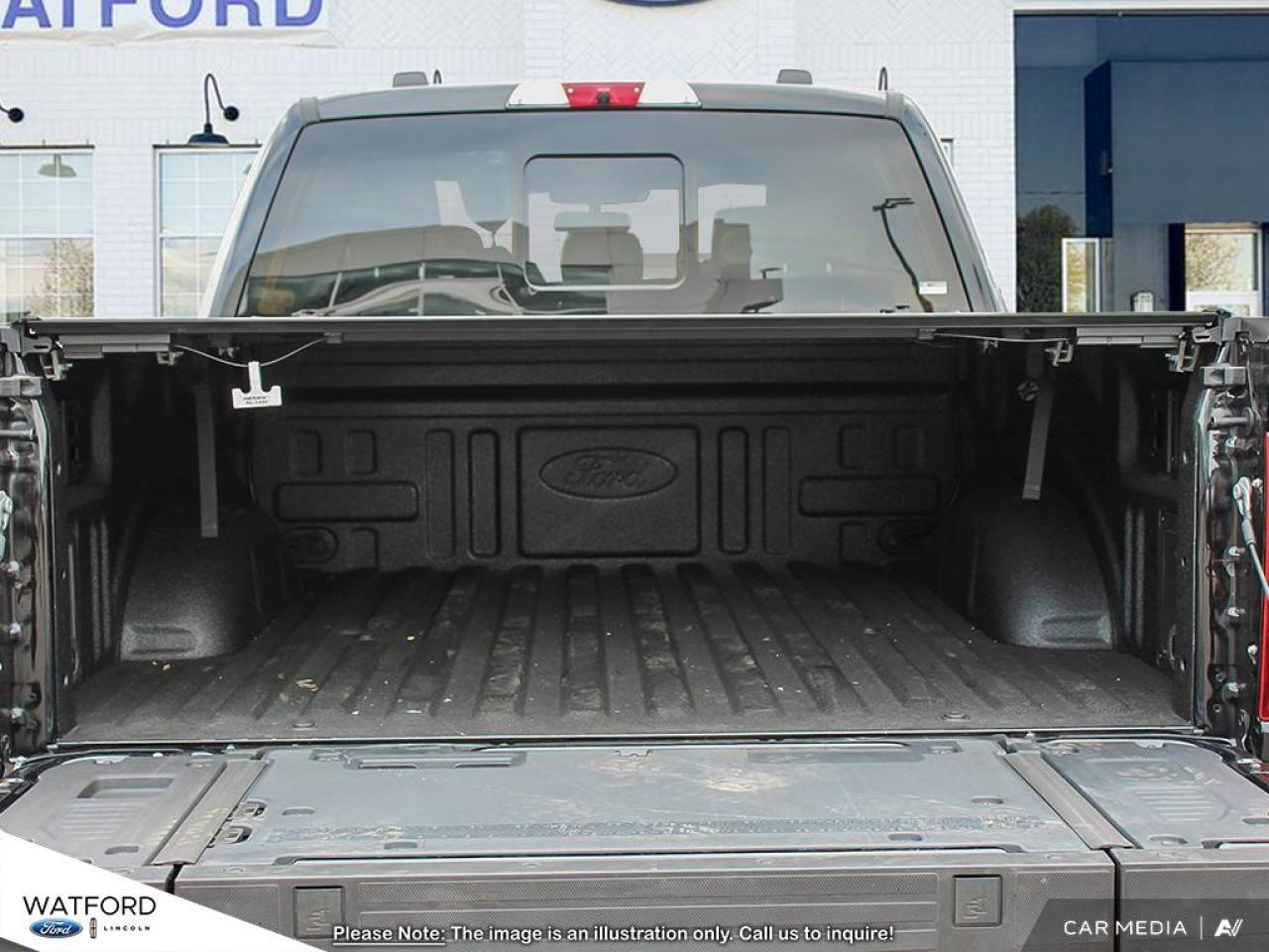 2025 Ford F-150 Platinum Photo