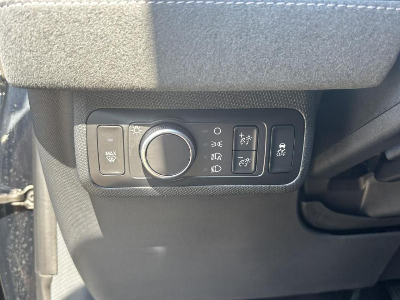 12644310