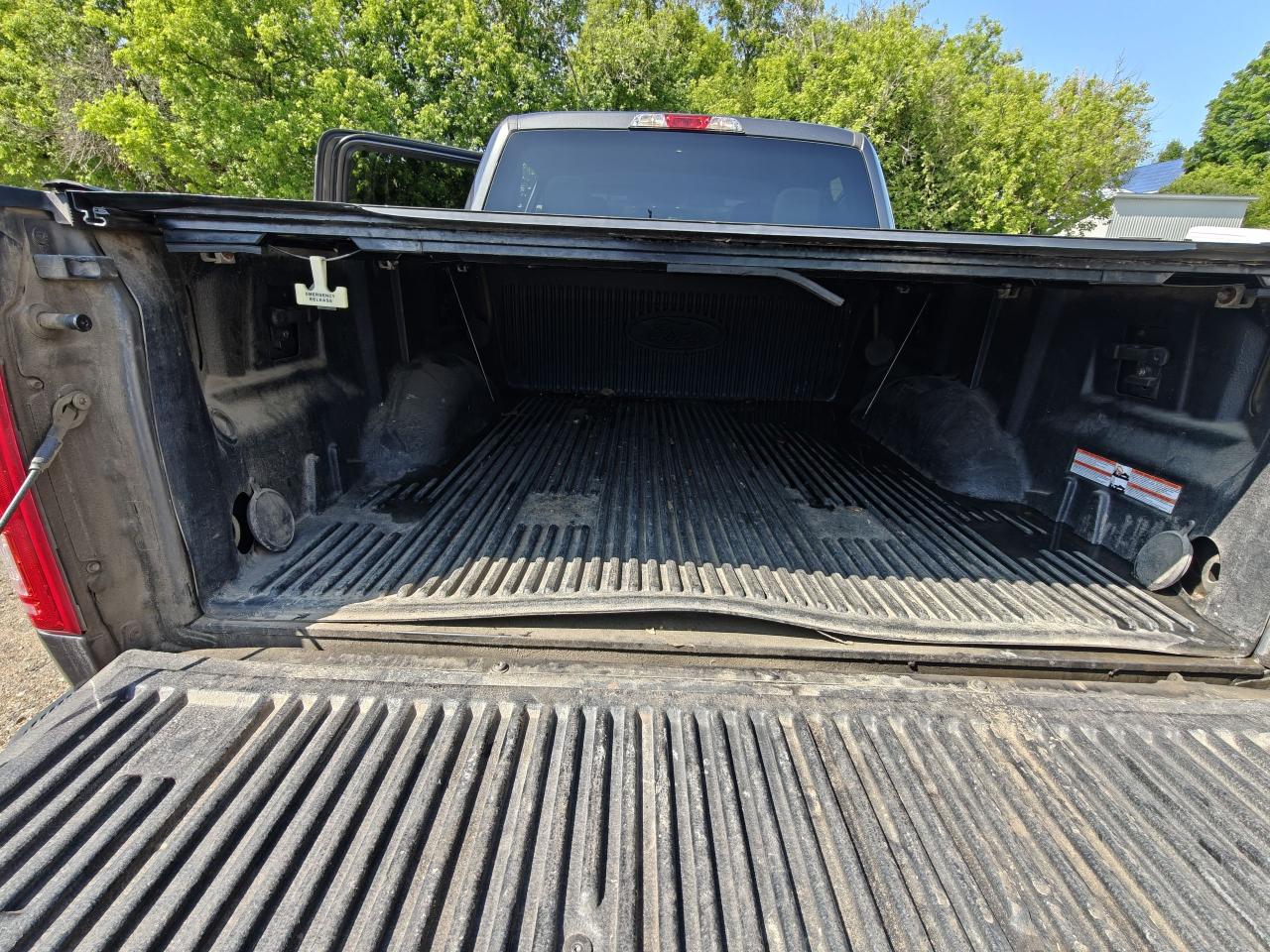 2015 Ford F-150 SUPERCREW Photo5