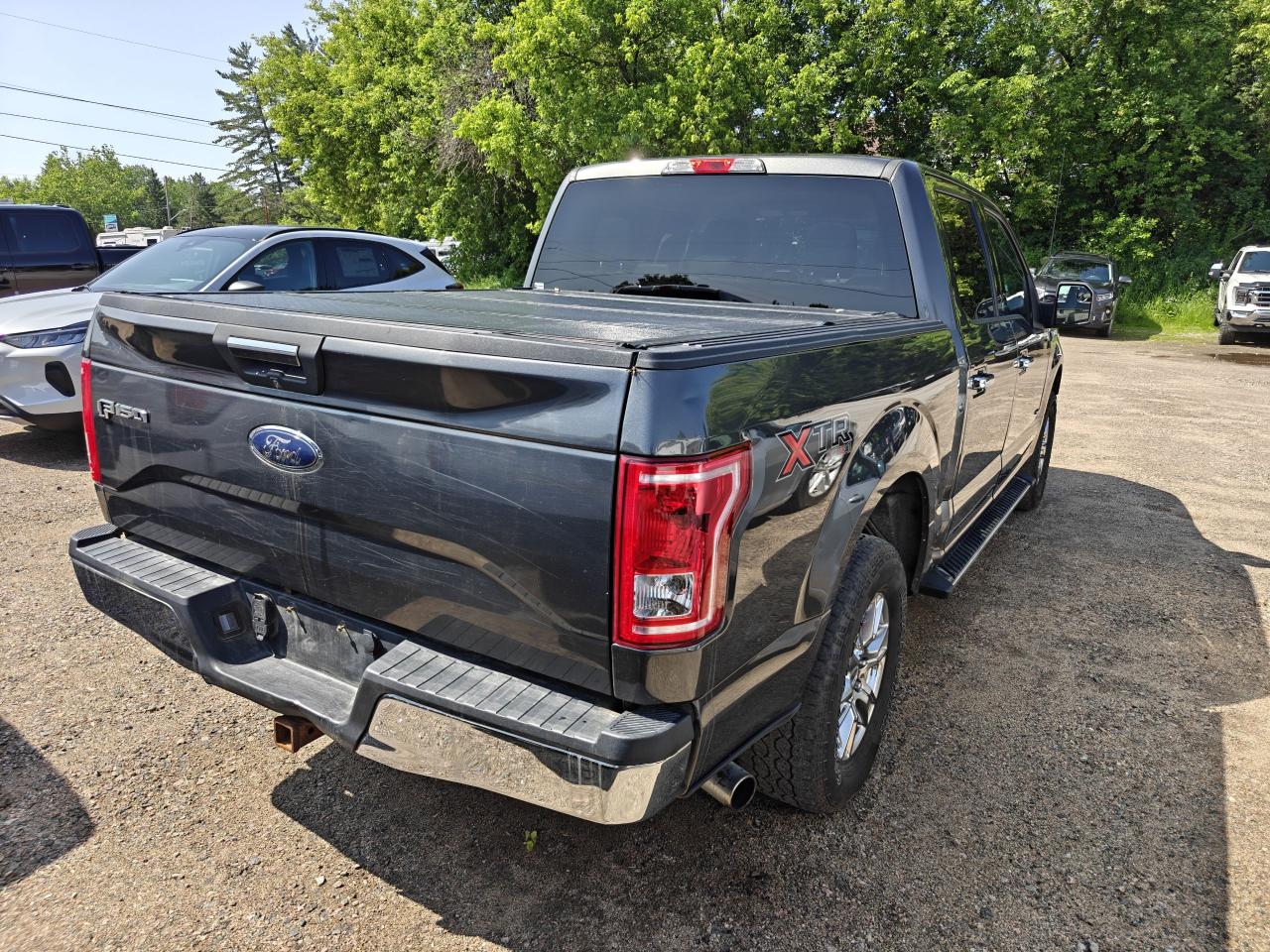 2015 Ford F-150 SUPERCREW Photo2