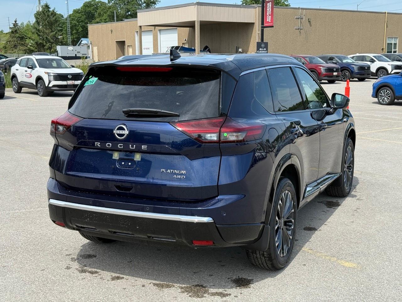 2025 Nissan Rogue AWD Platinum Photo