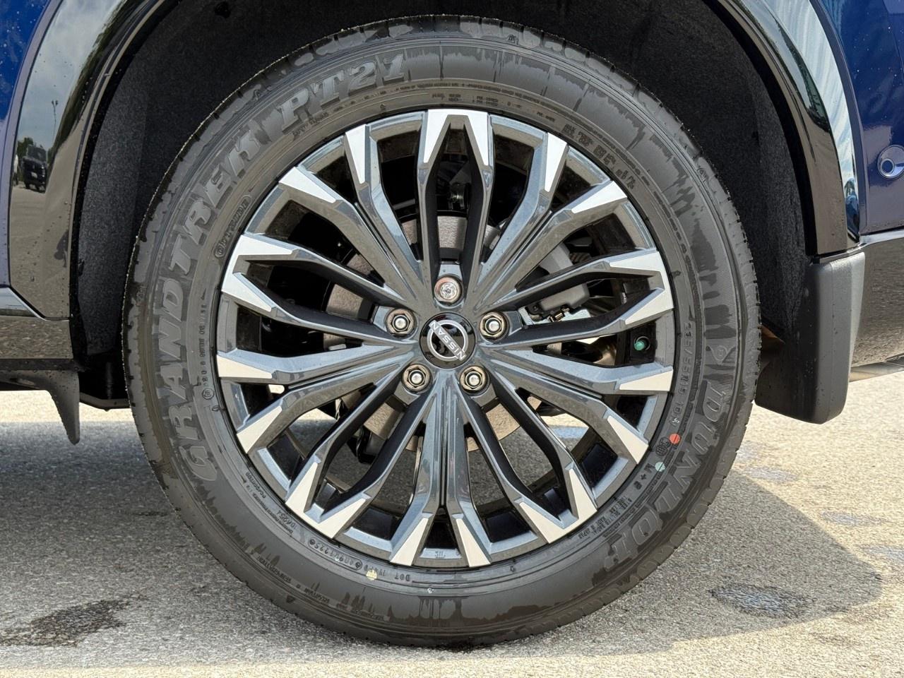 2025 Nissan Rogue AWD Platinum Photo