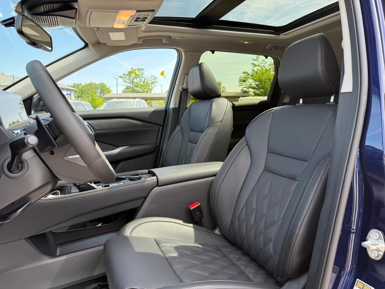 2025 Nissan Rogue AWD Platinum Photo