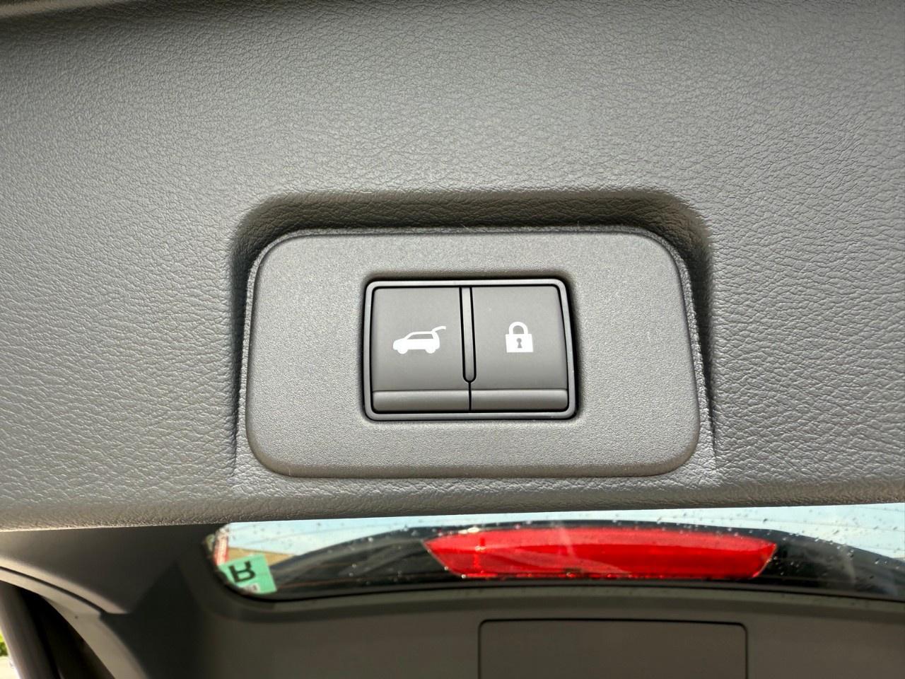 2025 Nissan Rogue AWD Platinum Photo