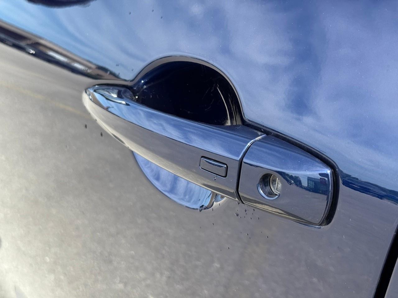 2025 Nissan Rogue AWD Platinum Photo