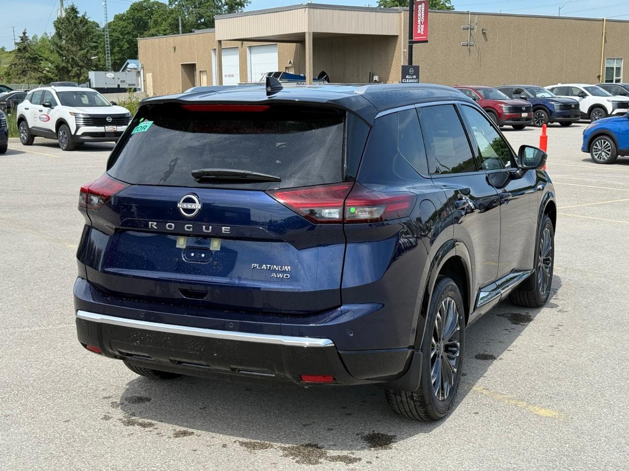2025 Nissan Rogue AWD Platinum Photo