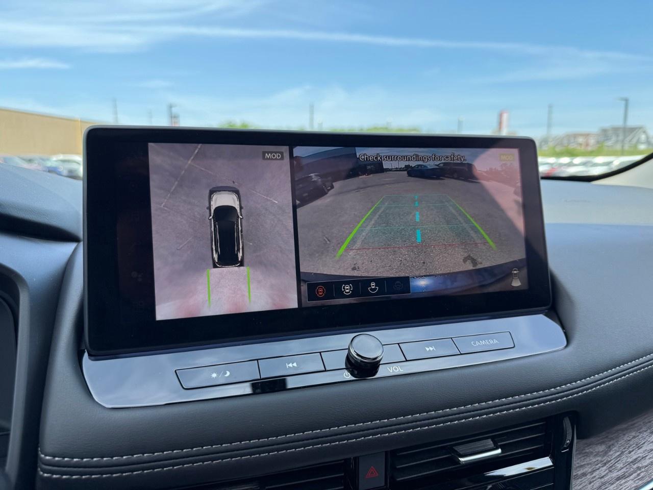 2025 Nissan Rogue AWD Platinum Photo