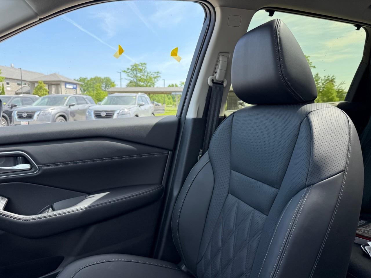 2025 Nissan Rogue AWD Platinum Photo