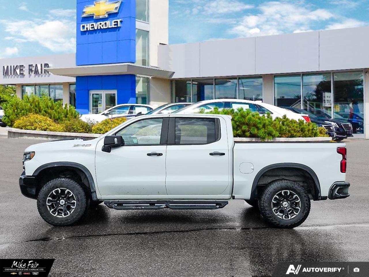 2022 Chevrolet Silverado 1500 ZR2 sunroof,rain sense wipers,heated front seats/outside mirrors/steering wheel,HD surround vision Photo