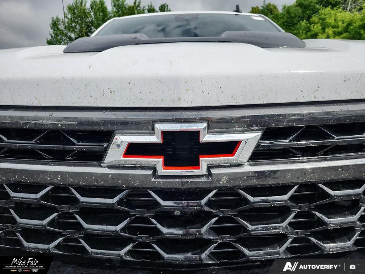 2022 Chevrolet Silverado 1500 ZR2 sunroof,rain sense wipers,heated front seats/outside mirrors/steering wheel,HD surround vision Photo